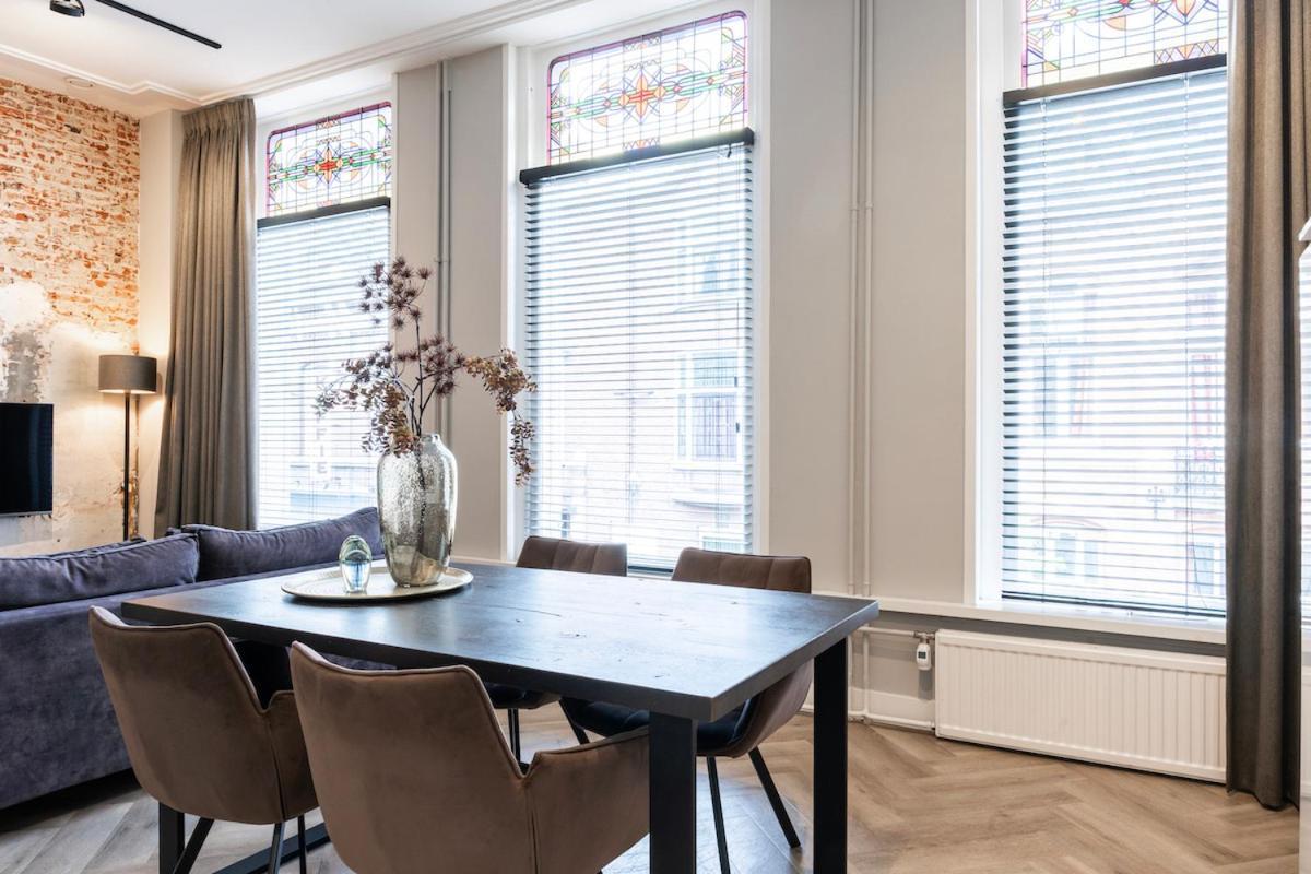 Xxl Loft With Bath Located Stadsvilla Tilburgo Exterior foto